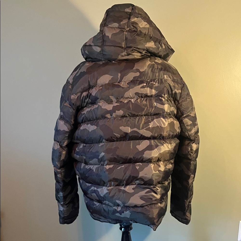 Tommy Hilfiger Camo Puffer Jacket NWOT - Picture 8 of 12
